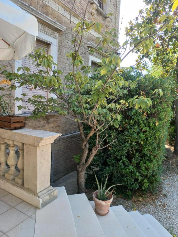 Eli 'S Home Vasto Exterior foto